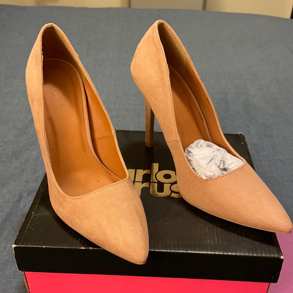 Pink/nude woman’s heels size 9 brand new